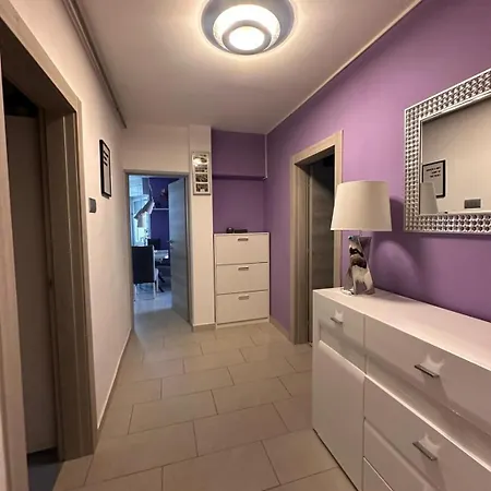 Emanuel Apartment